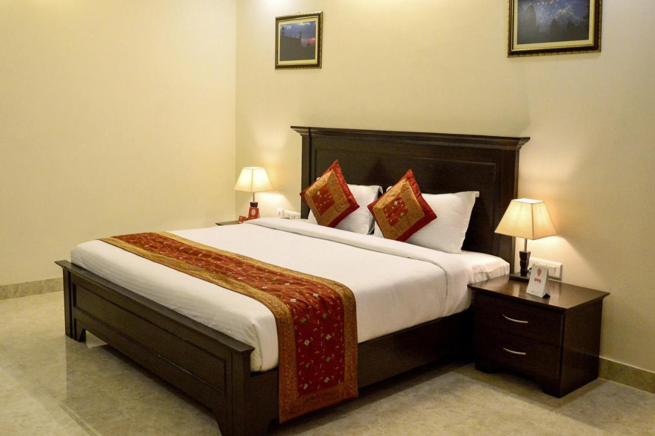 Raj Regency Hotel Jaipur Bagian luar foto