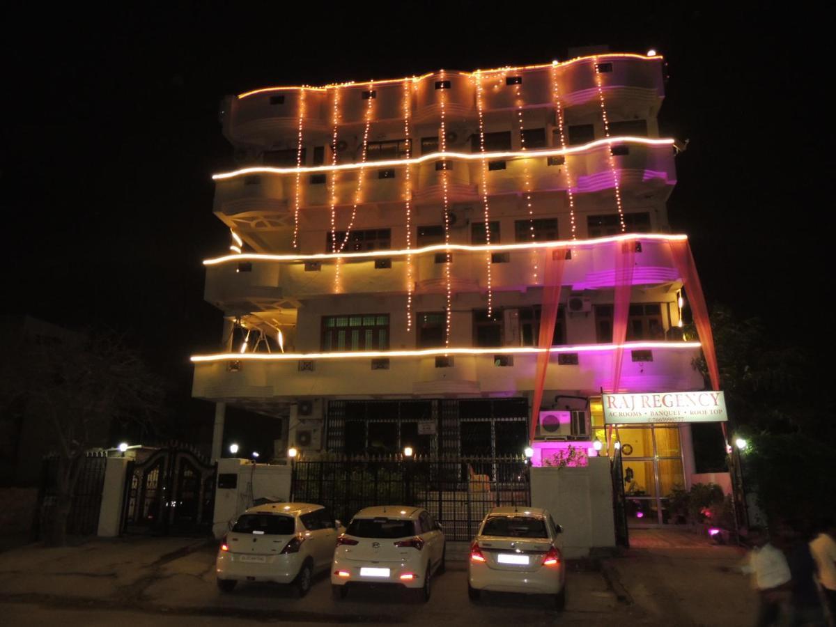 Raj Regency Hotel Jaipur Bagian luar foto