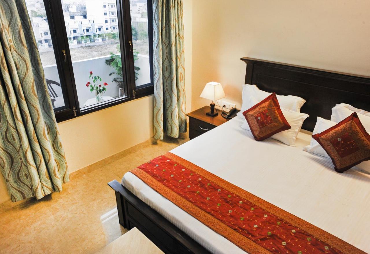 Raj Regency Hotel Jaipur Bagian luar foto
