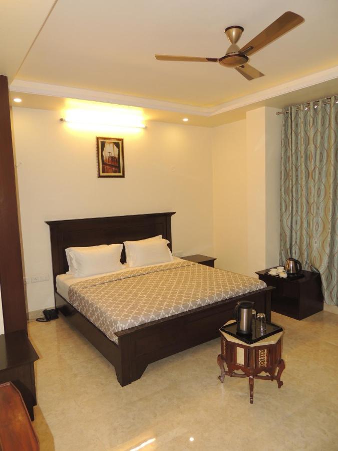Raj Regency Hotel Jaipur Bagian luar foto