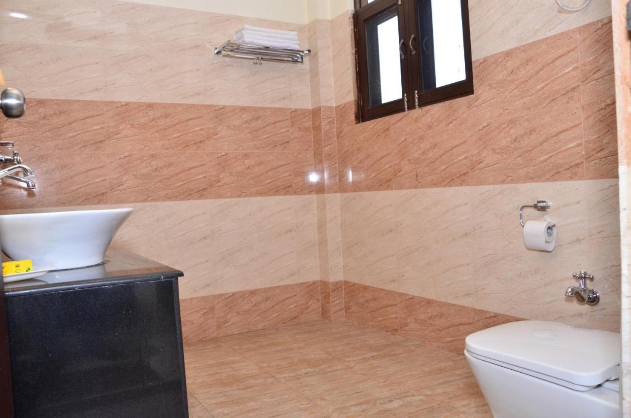 Raj Regency Hotel Jaipur Bagian luar foto