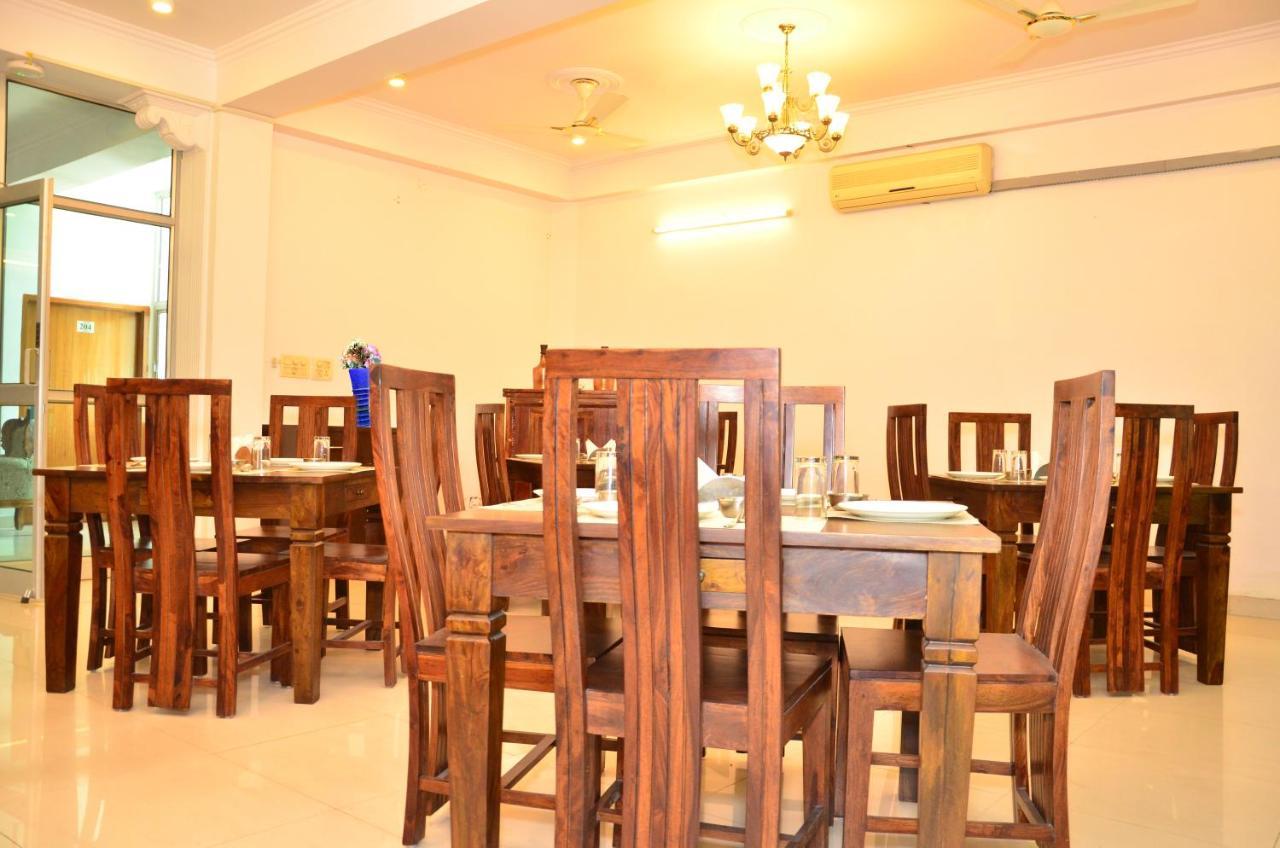 Raj Regency Hotel Jaipur Bagian luar foto