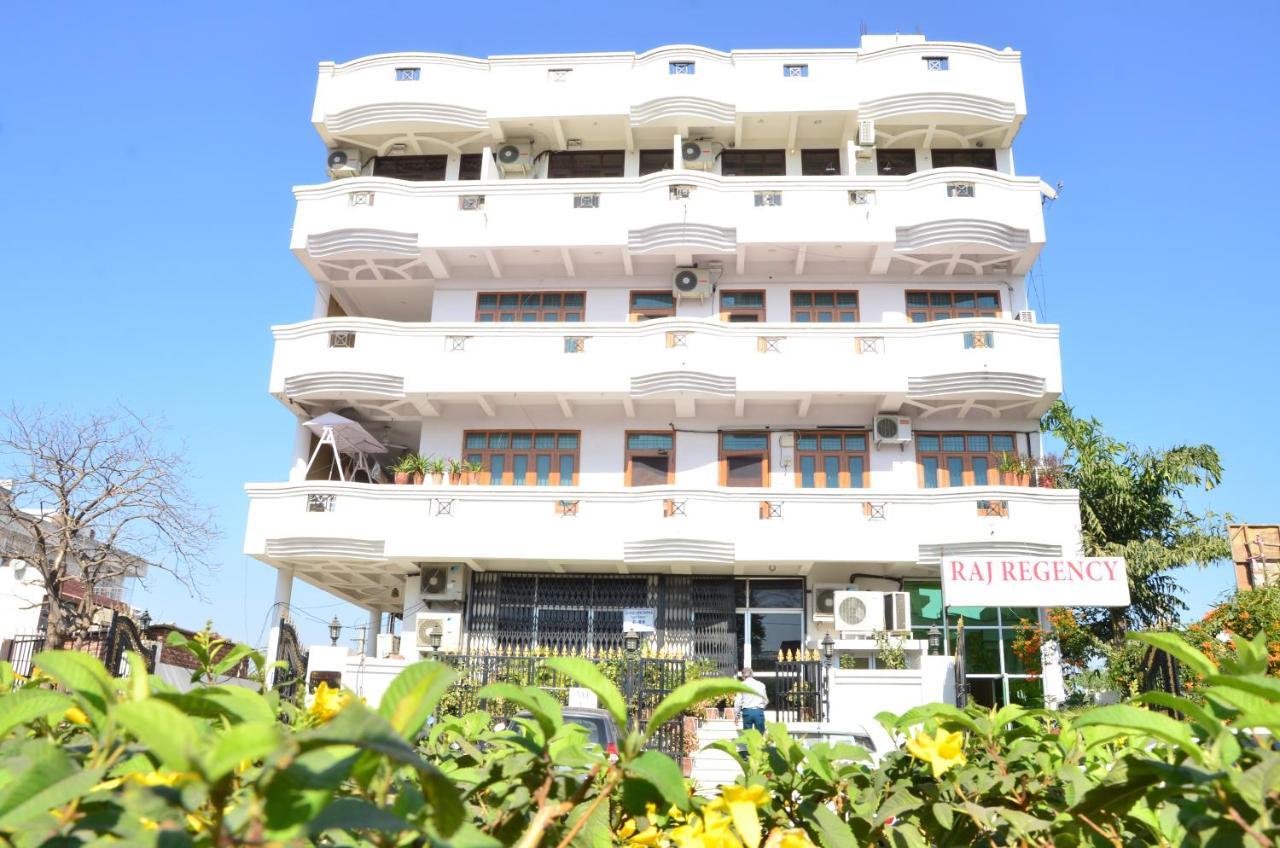 Raj Regency Hotel Jaipur Bagian luar foto