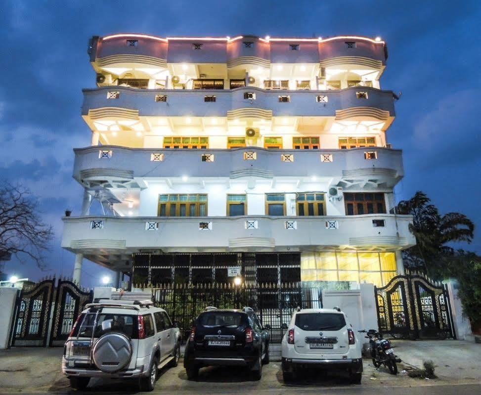 Raj Regency Hotel Jaipur Bagian luar foto