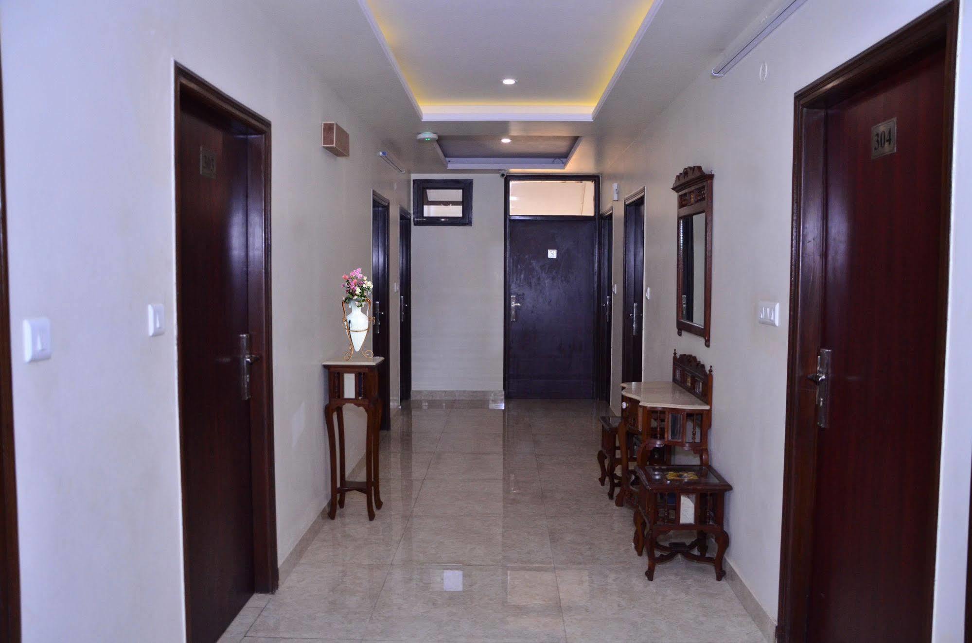 Raj Regency Hotel Jaipur Bagian luar foto